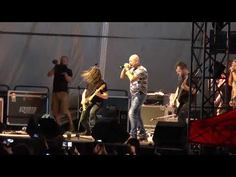 Daniel Landa (live) Protestsong - Legendy festival 2019 - Prievidza