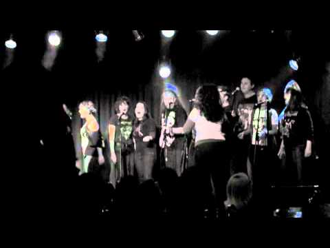 ROCKTAPUS! choir do AC-DC's Jailbreak live - Mobile.m4v