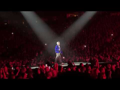 Queen & Adam Lambert - The Show Must Go On