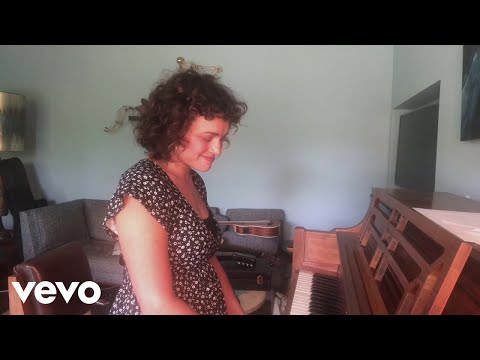 Norah Jones - Nightingale (Live From Home 5/28/20)