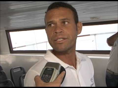 Comodidade na travessia Salvador-Madre de Deus por catamarã