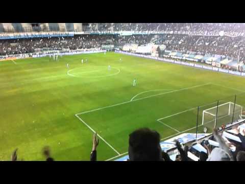 🎵soy de Racing por que tengo huevo y el domingo al rojo lo cojemoos