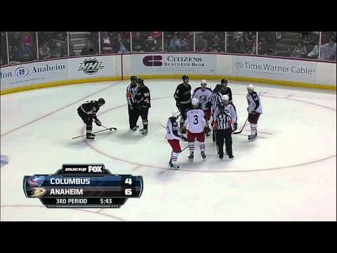 Jean-Francois Jacques hammers R.J. "I love to skate with my head down" Umberger [HD]