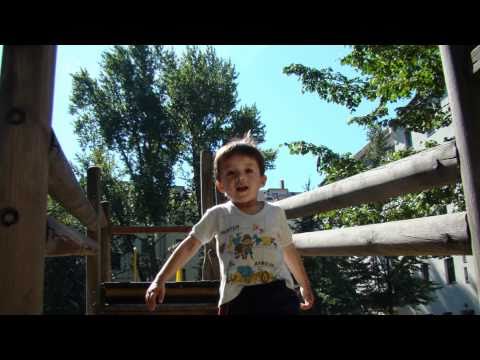 David y Marki Berlin 2010 - Waka Waka ft Maria Maria