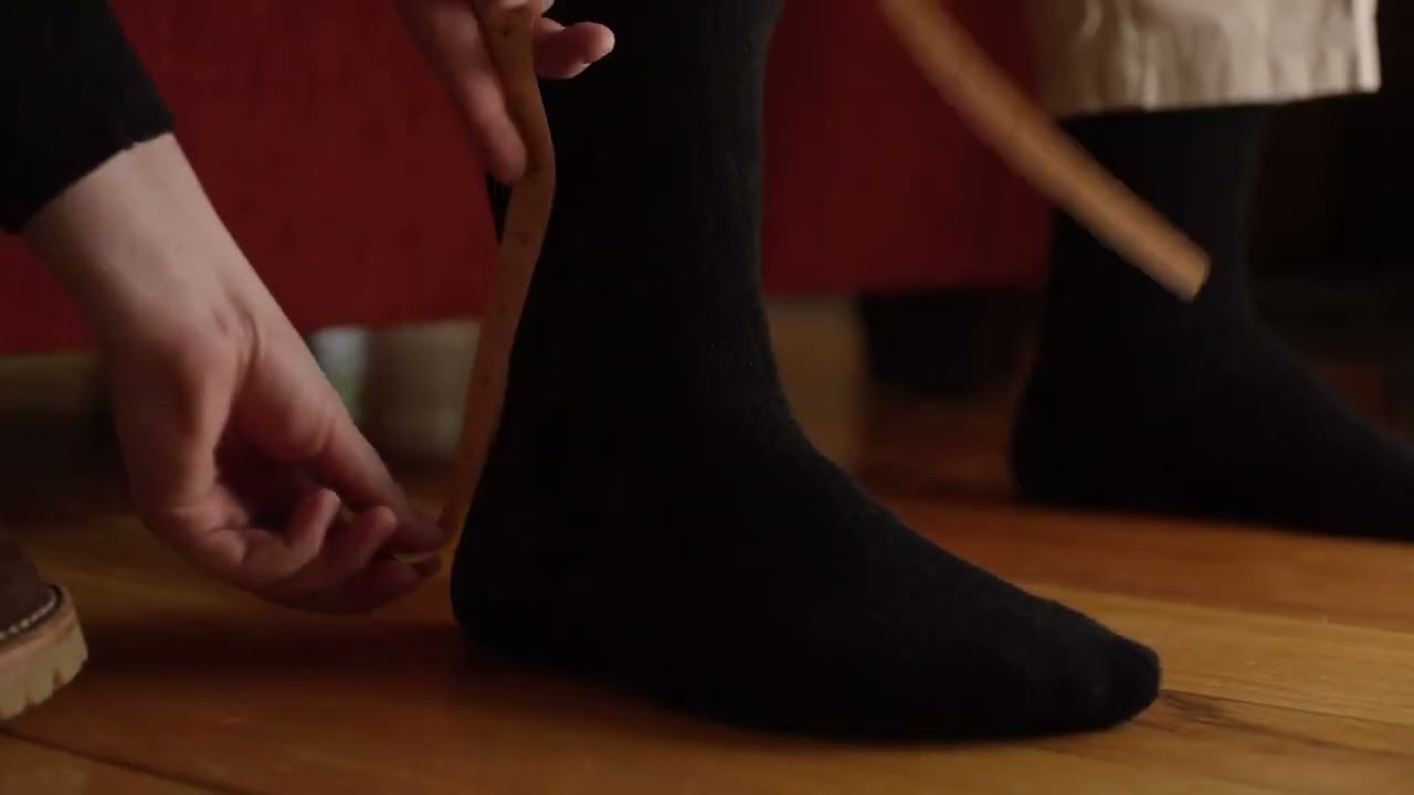 White's Boots Fitting & Sizing Guide Video for both Feet & Calves use with fit & size pdf booklet.