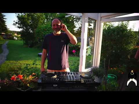 Garden Mix by Illy Noize