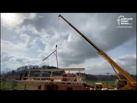 Aktutální průběh stavby roubenky Frýdštejn, počasí se mění nahoru - dolů, ale to nám nevadí!