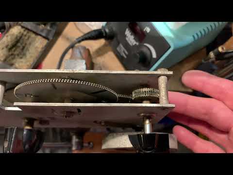 Demo of a Gearbox From am RCA AR-88 or CR91A Receiver