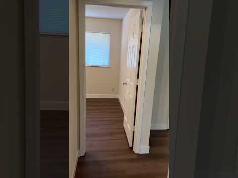 3 Bedrooms, 2 1/2 Baths Half-plex in the Pocket area property video