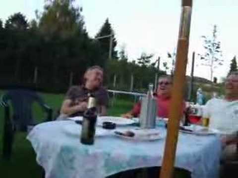 Kloomp oefent nieuw liedje - PART 2