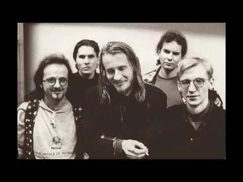 Мертвий Пiвень - Поцiлунок