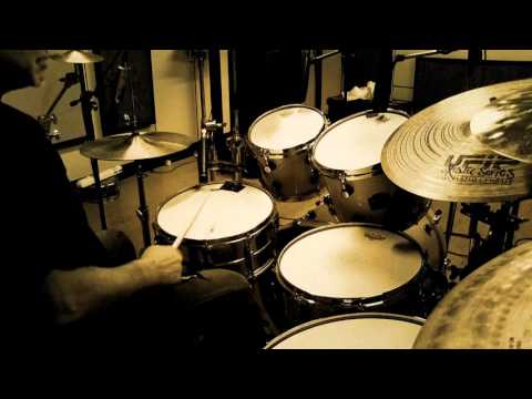 Lele Anastasi Drums cellular Solo