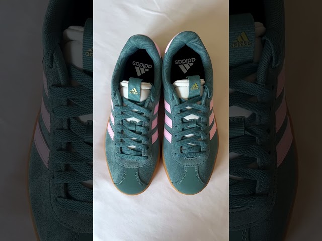 Vídeo relacionado con adidas Unisex niños VL COURT 3.0 SHOES, grey three/Cloud white/grey two, 38 EU