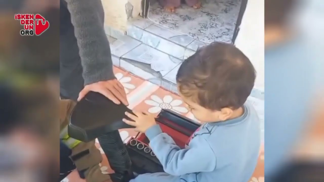 Spor aletine ayağı sıkışan çocuğu itfaiye kurtardı!