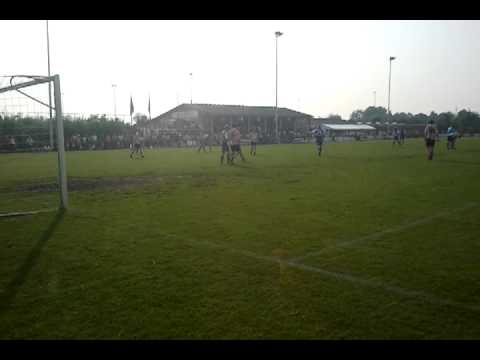Nevelo - Willem II - Doelpunt - Spelers wisselen van broek?! - 23-5-2012