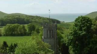 preview picture of video 'Lulworth, Dorset: Geology and History'