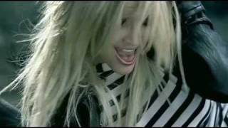 Ashlee Simpson Outta My Head Ay Ya Ya(official music video)+Lyrics