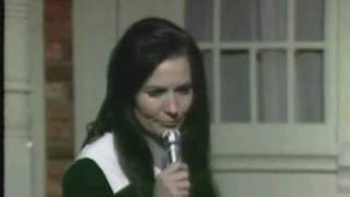 Loretta Lynn - I Know How