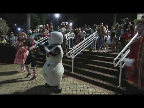 😍 A magia do Natal tomou conta do Centro de Cravinhos!😍😍