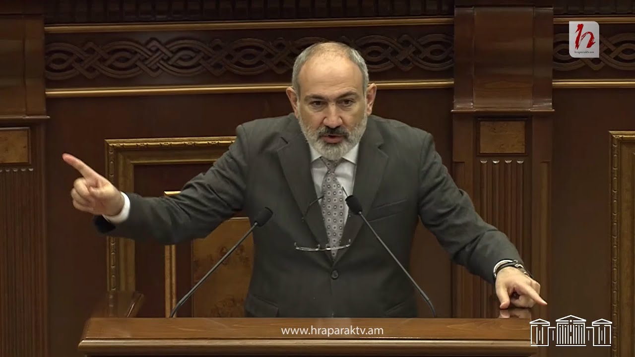 Փաշինյանն արցախցիներին մեղադրում է Ալիեւի տիրապետության տակ չապրելու համար