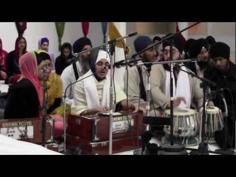 Bibi Sahibnoor Kaur Jee -﻿ Chicago, Los Angeles AKJ Smaagam Nov 2012