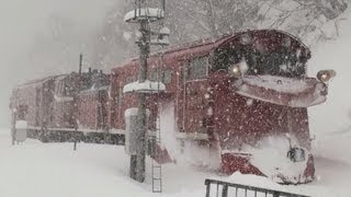 preview picture of video '[Type DD16 Snowplow Train] 冬の大糸線を走る DD16-304 ラッセル車 [雪9430レ] 2013.2.16'