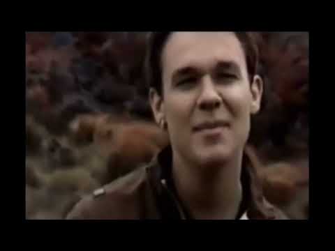 KLB - Ela Não Está Aqui Clipe