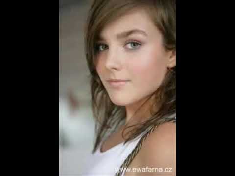 Ewa farna zamek ze szkla !