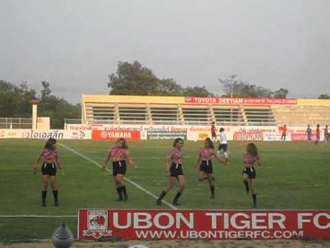 110423  UBRU บันเทิงศิลป์  Cover   KARA  -  Jumping