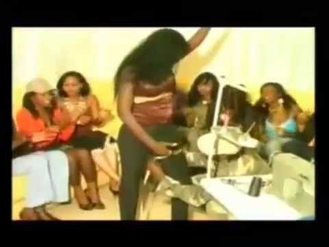 PAPE THIOPET Tailleur