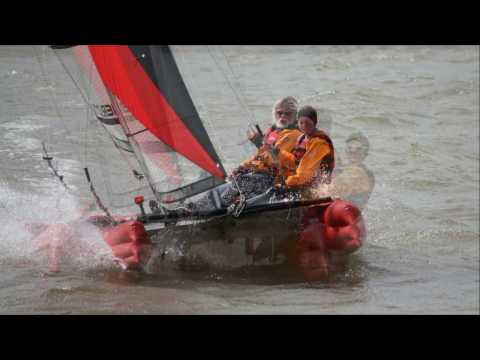 Start ins neue SEGEL-Abenteuer mit dem REISE-Kat HAPPY CAT "Hurricane"