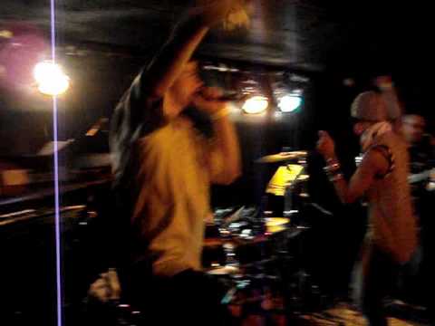 Jabaman feat Etzia & Hot this year band