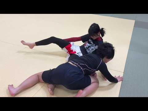 女子ノーギ柔術スパーリング