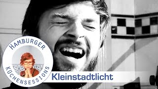 Kleinstadtlicht 'In Deinem Bett (kurz vor 2)' live @ Hamburger Küchensessions.de