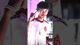 Download lagu Aura kasih frontal mp3