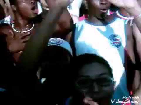 Torcida do Bahia na Fonte Nova ( antiga)
