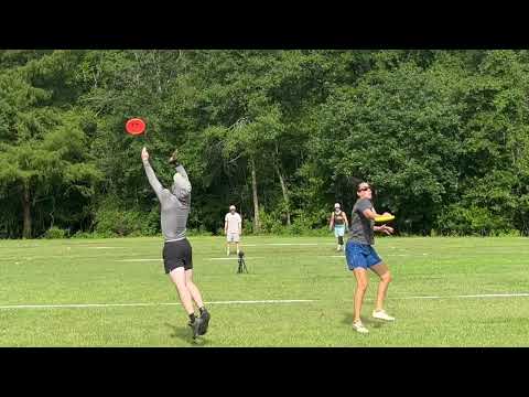 Double disc court, Escape!! frisbee, summer league 29 June 2025