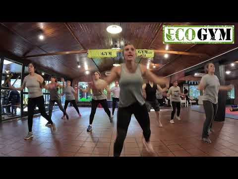 CLASE DE AEROBOX - IDEAL PARA QUEMAR CALORIAS Y ENTRENAR EN CASA