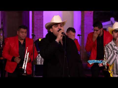 Edgardo Nuñez Ft. Banda Los Populares Del Llano - Que El Mundo Ruede (En Vivo 2022)
