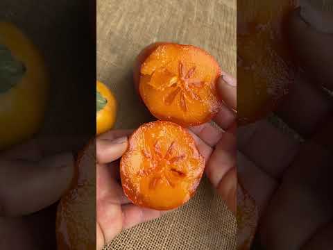 PERSIMMONS 🍂 the best fall fruit