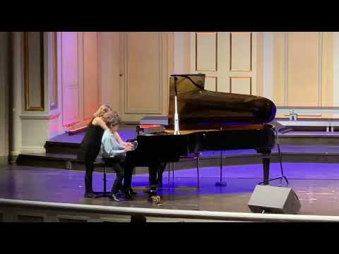 Ivetta Irkhas 🇺🇦pianoklass 🇺🇦presenterar: Outstanding av Kevin Olsson.