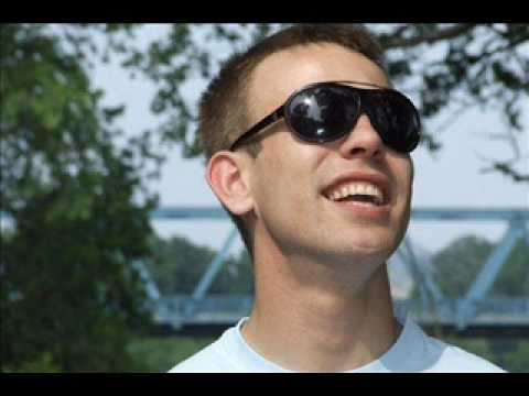 Drukout (Sonsie & Beast) feat Goldie - Sada znas da (serbian rap)