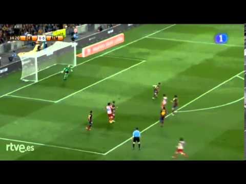 Parada de Valdés en el minuto 34 en la Supercopa de España 2013 (Barça - Atlético de Madrid)
