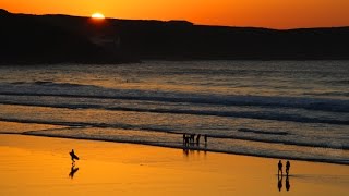 Fistral a lumpy autumn Swell