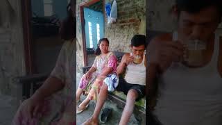 Download lagu The moment they see money, they instantly smile 😂😂 #laughoutloud #funny #funny mp3