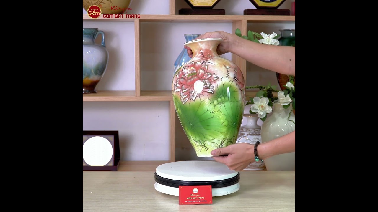 Bảo Bình Vẽ Vàng Kim Liên Bảo Cát Nền Cẩm Hoàng Thạch