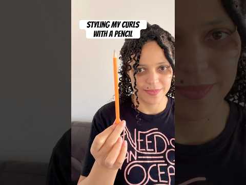 TRYING THE PENCIL HAIR CURLER | Styling my curls with a Pencil ✏️