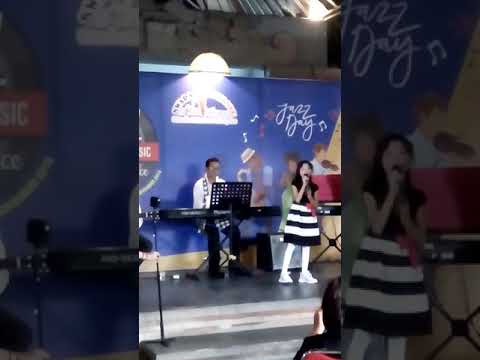 Perfomance " festival Jazz " with swara narwastu