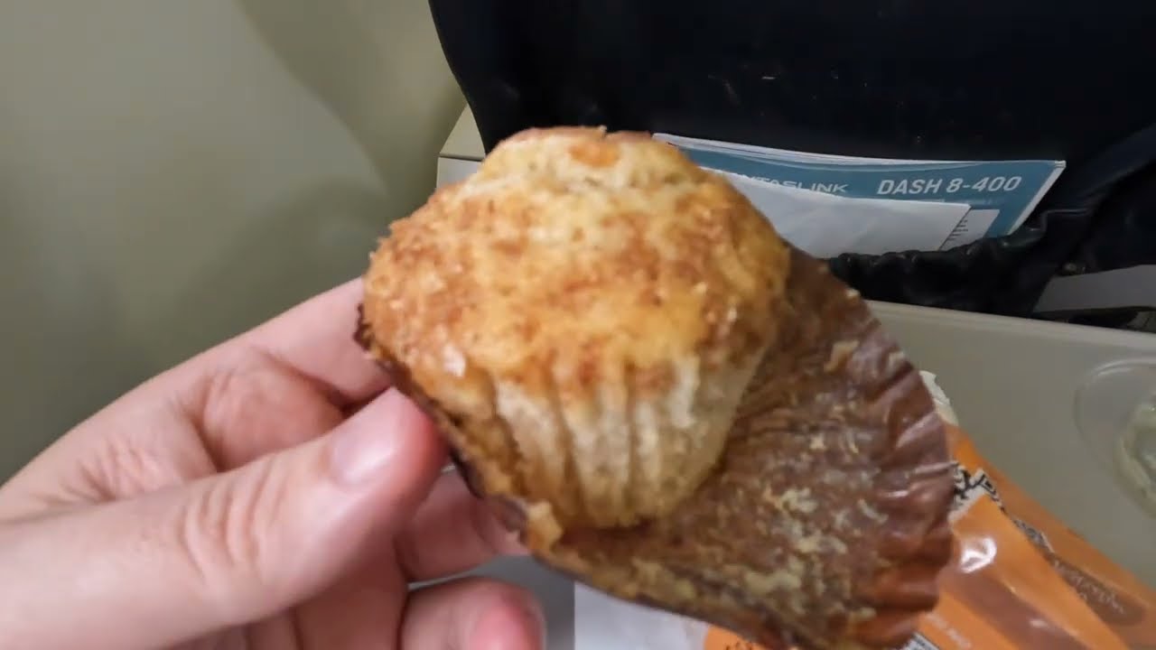 Qantas Airways The Qantas Club thumbnail