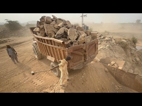 “Big Rock Crusher Machine: Crushing Giants with Extreme Power #stonecrusher
